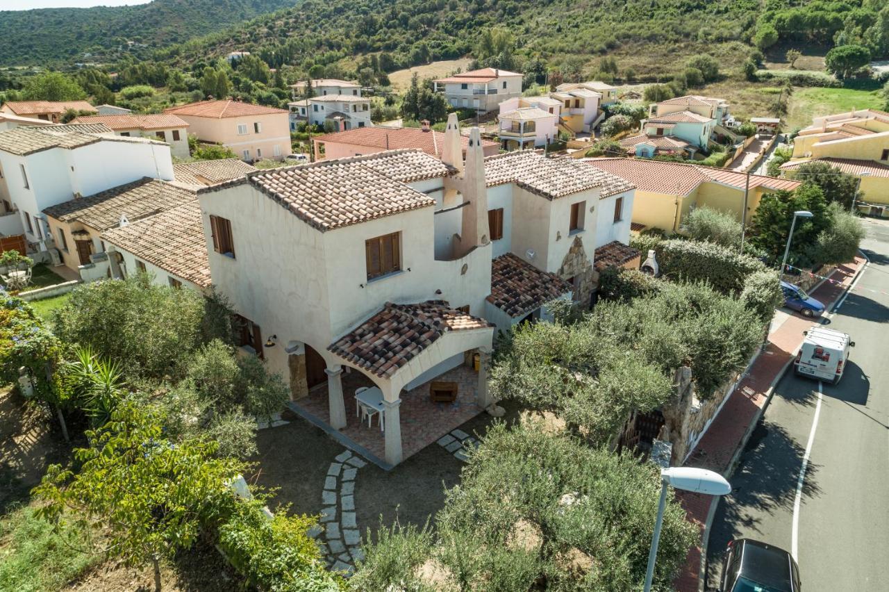 Villa I Ginepri Budoni Exterior photo